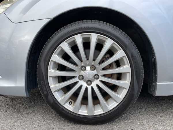 新着情報“ヴォクシーZS 煌”2018年式ホワイトパールクリスタルシャイン