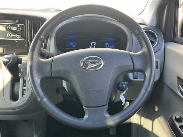 ダイハツ ミラ イース