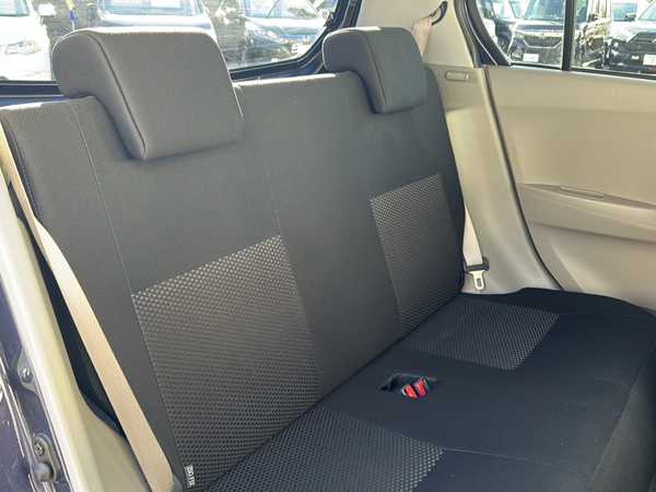 ダイハツ ミラ イース