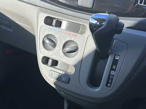 ダイハツ ミラ イース