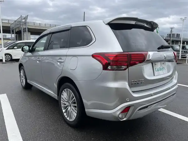 三菱 アウトランダー ＰＨＥＶ