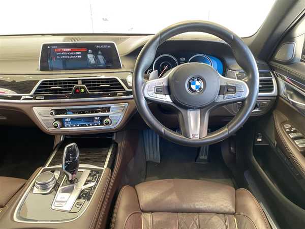 ＢＭＷ ７４０ｅ