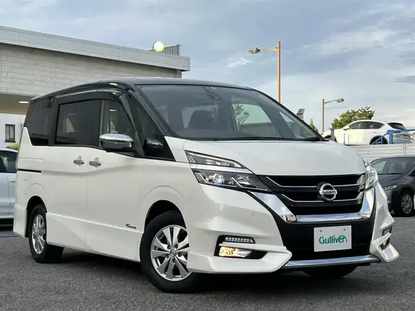 日産 セレナ