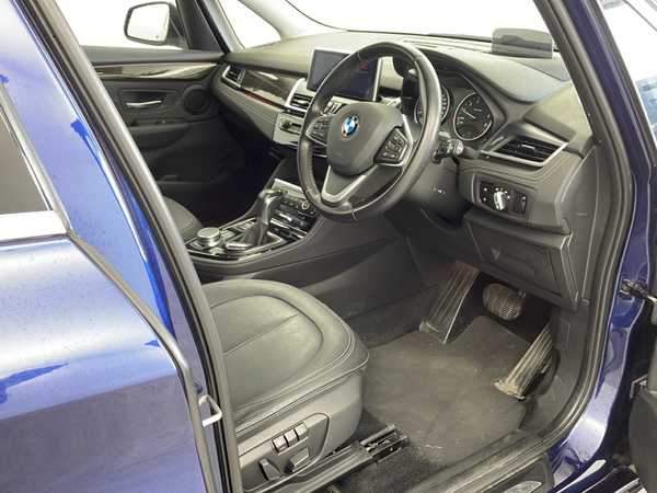 ＢＭＷ ２１８ｉ