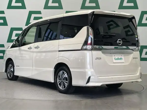 日産 セレナ