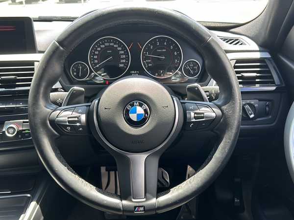 ＢＭＷ ３２０ｉ