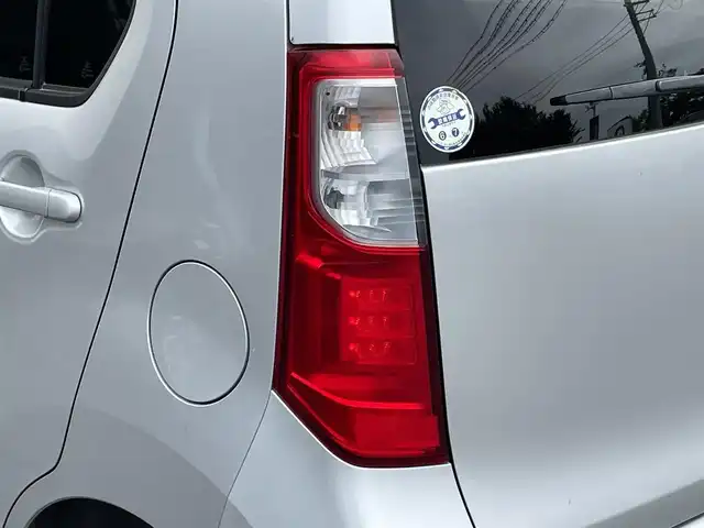 スズキ ワゴンＲ FX 岩手県 2014(平26)年 6.9万km シルキーシルバーメタリック 禁煙車/4WD/純正オーディオ/→CD/FM/AM/AUX/運転席シートヒーター/電動格納ミラー/冬タイヤホイール車載/〇ドアバイザー/〇フロアマット/〇取扱説明書