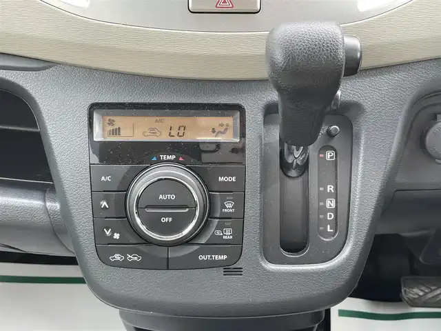 スズキ ワゴンＲ FX 岩手県 2014(平26)年 6.9万km シルキーシルバーメタリック 禁煙車/4WD/純正オーディオ/→CD/FM/AM/AUX/運転席シートヒーター/電動格納ミラー/冬タイヤホイール車載/〇ドアバイザー/〇フロアマット/〇取扱説明書