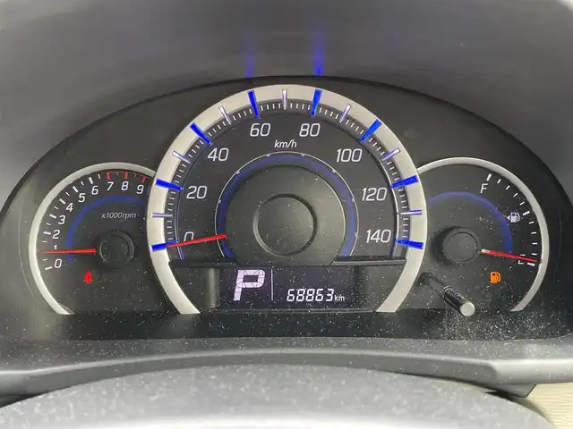 スズキ ワゴンＲ FX 岩手県 2014(平26)年 6.9万km シルキーシルバーメタリック 禁煙車/4WD/純正オーディオ/→CD/FM/AM/AUX/運転席シートヒーター/電動格納ミラー/冬タイヤホイール車載/〇ドアバイザー/〇フロアマット/〇取扱説明書