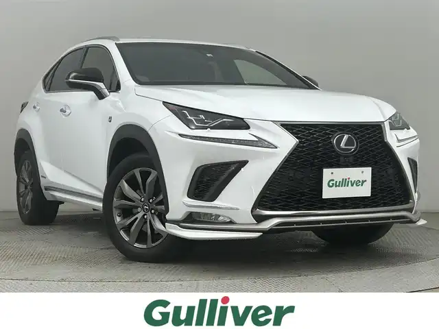 レクサス ＮＸ 300h Fスポーツ 道央・札幌 2018(平30)年 7万km ホワイトノーヴァガラスフレーク ・４WD/・サンルーフ/・TRDエアロ/・純正メモリナビ/・CD/DVD/SD/BT/フルセグ/・パノラミックビューモニター/・ビルトインETC2.0/・ドライブレコーダー/・防眩インナーミラー/・レクサスセーフティシステム＋/・プリクラッシュセーフティ/・レーンキープアシスト/・アダプティブクルーズコントロール/・クリアランスソナー/・横滑り防止装置/・ブラインドスポットモニター/・ヘッドアップディスプレイ/・パワーバックドア/・アイドリングストップ/・100V電源/・オートマチックハイビーム/・LEDヘッドライト/・オートライト/・レザーシート/・D+N席シートヒーター/・D+N席シートエアコン/・D+N席パワーシート/・ステアリングヒーター/・純正18インチAW/・純正フロアマット/・プッシュスタート/・スマートキー/・カードキー/・保証書/・取扱説明