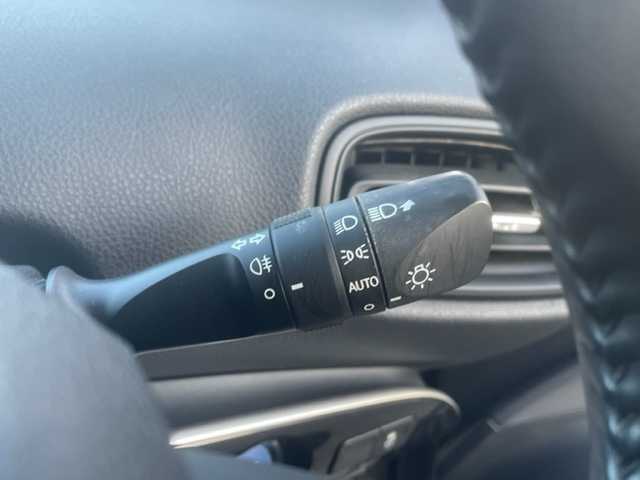 トヨタ プリウス S 福島県 2019(令1)年 6.7万km スティールブロンドM バックカメラ　４ＷＤ　ＬＥＤヘッドライト　純正ホイール　Ｂｌｕｅｔｏｏｔｈ　ドライブレコーダー　ＥＴＣ　純正ナビ　クルコン　純正フロアマット　オートライト　ドアバイザー　電格ミラー　盗難防止センサー