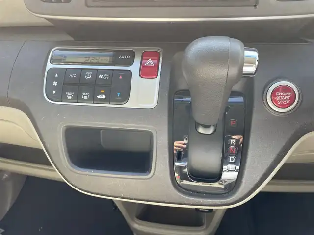 ホンダ Ｎ ＯＮＥ G Lパッケージ 静岡県 2013(平25)年 10.7万km プレミアムホワイトパール ワンオーナー/プッシュスタート/スマートキー/オートエアコン/オートライト/サイド＆カーテンエアバッグ/ETC/Pioneer製CD/USBチューナー(FH-580)/横滑り防止/新車時保証書/取扱説明書