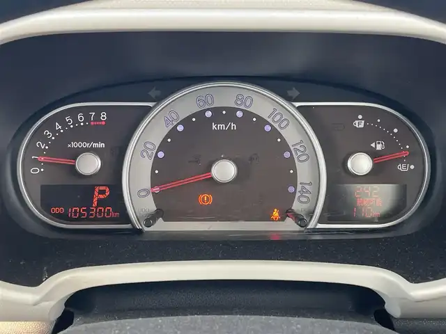 ダイハツ ミラ ココア X 滋賀県 2016(平28)年 10.6万km パールホワイトⅢ ワンオーナー/社外ナビ/・ワンセグ/CD/シートリフター/電動格納ミラー/アイドリングストップ/14インチAW付スタッドレスタイヤ積載/スマートキー