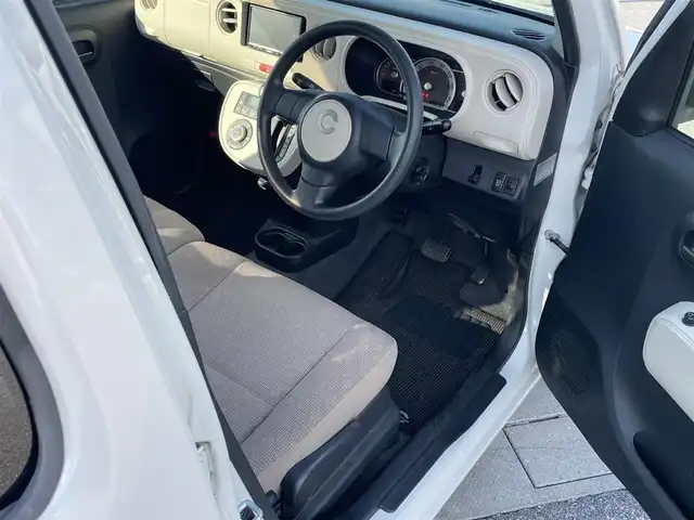 ダイハツ ミラ ココア X 滋賀県 2016(平28)年 10.6万km パールホワイトⅢ ワンオーナー/社外ナビ/・ワンセグ/CD/シートリフター/電動格納ミラー/アイドリングストップ/14インチAW付スタッドレスタイヤ積載/スマートキー