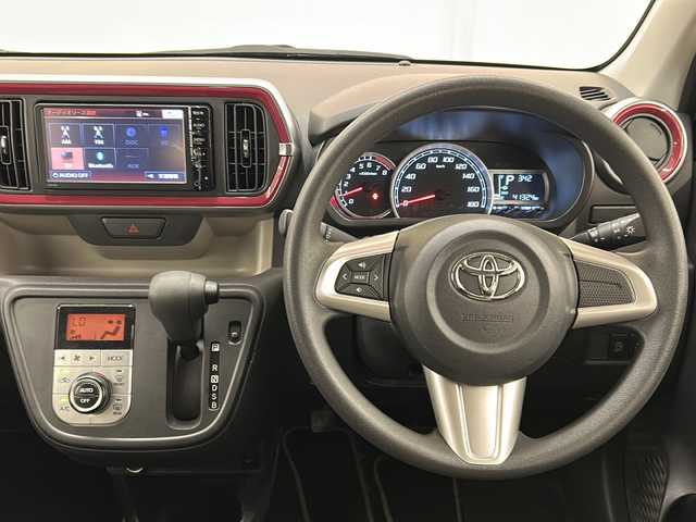 トヨタ パッソ モーダ 道央・札幌 2016(平28)年 4.2万km ダークエメラルドマイカ /4WD//純正メモリナビ：NSCP-W64/(AM/FM/CD/TV/BT)//ステアリングスイッチ//アイドリングストップ//運転席シートヒーター//電動格納ミラー//ウインカーミラー//プッシュスタート//ビルトインETC//寒冷地仕様//純正エンジンスターター//スマートキー//スペアキー１本//１４インチ社外アルミ