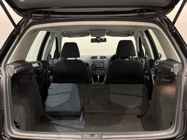 フォルクスワーゲン ゴルフ TSI コンフォートライン 新潟県 2011(平23)年 8.3万km ディープブラックパールエフェクト ビークルダイナミックコントロール/イモビライザー/ETC/Bluetooth/TV/FM/AM