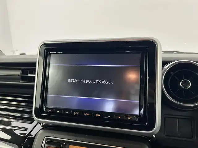 スズキ スペーシア カスタム HYBRID XS 千葉県 2020(令2)年 6万km フェニックスレッドパール/ブルーイッシュブラックパール 禁煙車/スズキセーフティサポート/・デュアルセンサーブレーキサポート/・車線逸脱警報機能/・ふらつき警報機能/・先行車発進お知らせ機能/・オートマチックハイビーム/・リヤパーキングセンサー/純正8インチナビ/　CD/DVD/BT/フルセグTV/両側パワースライドドア/ビルトインETC/運転席シートヒーター/プッシュスタート&スマートキー/革巻きステアリング/ステアリングスイッチ/電動格納ミラー/純正15インチアルミホイール/LEDヘッドライト