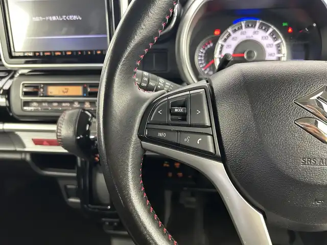 スズキ スペーシア カスタム HYBRID XS 千葉県 2020(令2)年 6万km フェニックスレッドパール/ブルーイッシュブラックパール 禁煙車/スズキセーフティサポート/・デュアルセンサーブレーキサポート/・車線逸脱警報機能/・ふらつき警報機能/・先行車発進お知らせ機能/・オートマチックハイビーム/・リヤパーキングセンサー/純正8インチナビ/　CD/DVD/BT/フルセグTV/両側パワースライドドア/ビルトインETC/運転席シートヒーター/プッシュスタート&スマートキー/革巻きステアリング/ステアリングスイッチ/電動格納ミラー/純正15インチアルミホイール/LEDヘッドライト