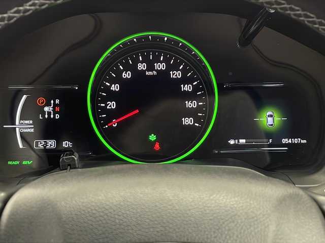 ホンダ ヴェゼル ハイブリッド RS ホンダセンシング 栃木県 2016(平28)年 5.5万km プレミアムクリスタルレッドM 純正ナビ/(CD/DVD/フルセグTV/Bluetooth/SD)/バックカメラ/ホンダセンシング/・衝突軽減ブレーキ/・誤発進抑制機能/・歩行者事故低減ステアリング/・路外逸脱抑制機能/・車線維持支援システム/・先行車発進お知らせ機能/ビルトインETC/シートヒーター/禁煙車/オートライト/LEDヘッドライト/横滑り防止装置/フォグランプ/スマートキー/プッシュスタート/ステアリングスイッチ/ウィンカーミラー/電動格納ミラー/純正アルミホイール/純正フロアマット