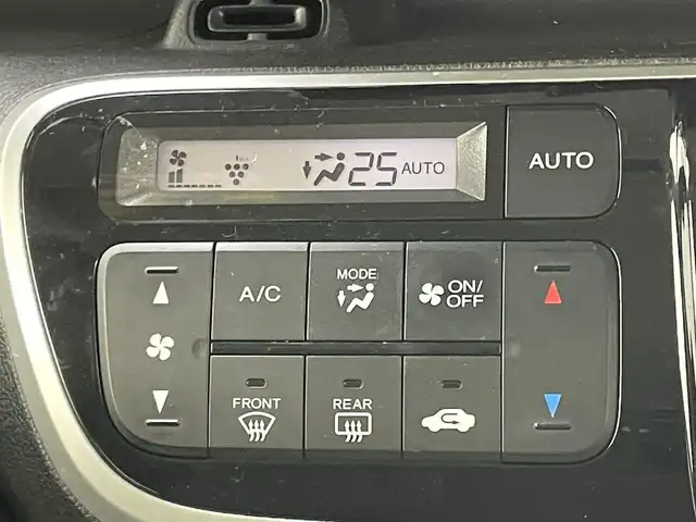 ホンダ Ｎ ＢＯＸ カスタム G ターボ Lパッケージ 岡山県 2016(平28)年 9.1万km プレミアムホワイトパールⅡ 純正ナビ（VXM-165VFi）/【フルセグ/BM/FM/USB】/両側パワースライドドア/クルーズコントロール/バックカメラ/ビルトインＥＴＣ/衝突軽減ブレーキ/オートライト/ＬＥＤヘッドライト/社外ドライブレコーダー(前後)/純正アルミホイール/パドルシフト/シートバックテーブル/ISOFIX