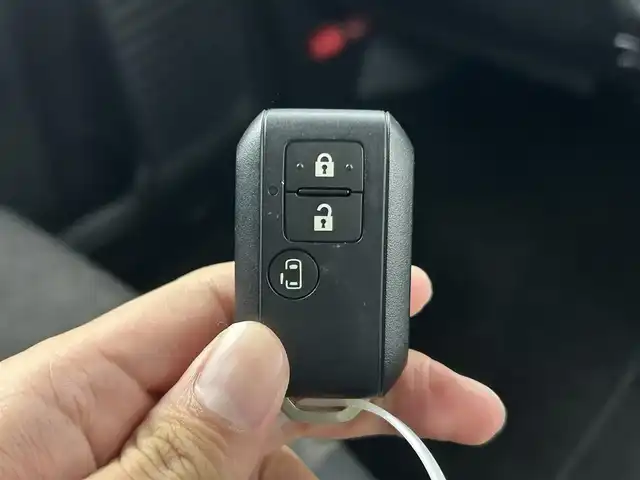 スズキ スペーシア カスタム HYBRID GS 千葉県 2021(令3)年 1.3万km ピュアホワイトP 禁煙車/デュアルカメラブレーキサポート/社外ナビ/・MDV-S709W/・CD/DVD/BT/フルセグTV/バックカメラ　/左側パワースライドドア/リヤコーナーセンサー/オートクルーズコントロール/車線逸脱警報機能/LEDヘッドライト/オートライト/オートハイビーム/D席シートヒーター/スマートキー/スペアキー/純正14インチAW