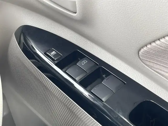 日産 デイズ ルークス X Vセレ +SeftyⅡ 福岡県 2015(平27)年 3.8万km ブラック 社外ナビ（ＡＶＮ１３４ＭＷ　ＥＣＩＰＳＥ）/アラウンドビューモニター/パワースライドドア/エマージェンシーブレーキ/アイドリングストップ/スマートキー/プッシュスタート/ＥＴＣ/ワンセグＴＶ/ＣＤ/ＳＤ