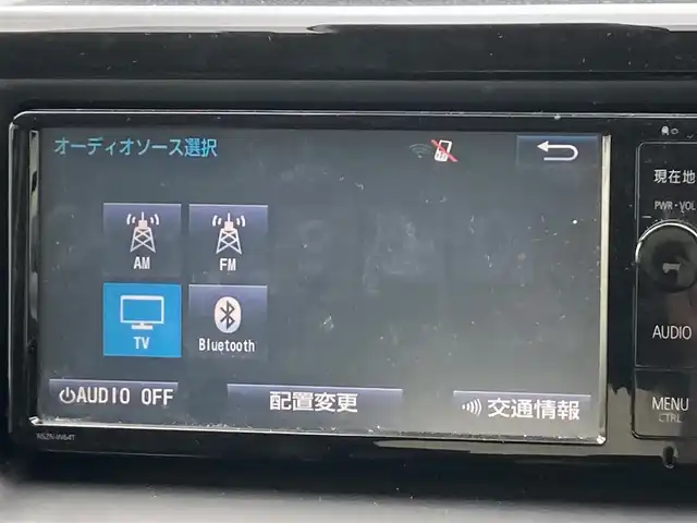 トヨタ エスクァイア Gi 兵庫県 2016(平28)年 7.9万km ホワイトパールクリスタルシャイン 純正SDナビ/フルセグTV/Bluetooth/AM/FM/CD/DVD/両側電動スライドドア/ETC/衝突被害軽減ブレーキ/車線逸脱防止/クルーズコントロール/シートヒーター/コーナーセンサー/オートハイビーム/スマートキー/電動格納ミラー/純正フロアマット/スタッドレスタイヤ積み込み/革巻きステアリング