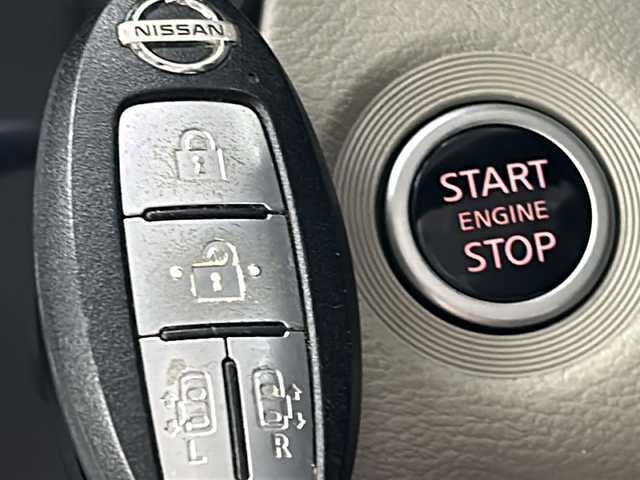 日産 ルークス オーテック 宮城県 2020(令2)年 5.3万km ホワイトパール 両側パワースライドドア/オートスライドドア/純正9インチナビ/(AM/FM/iPod/SD/TV/USB/BT/AUX/CD/DVD)/全方位カメラ/ETC2.0/前方ドライブレコーダー/ハーフレザー/プッシュスタート/スマートキー/スペアキー/オートライト/オートマチックハイビーム/ヘッドライトレベライザー/ドアバイザー/純正フロアマット/純正14インチアルミホイール