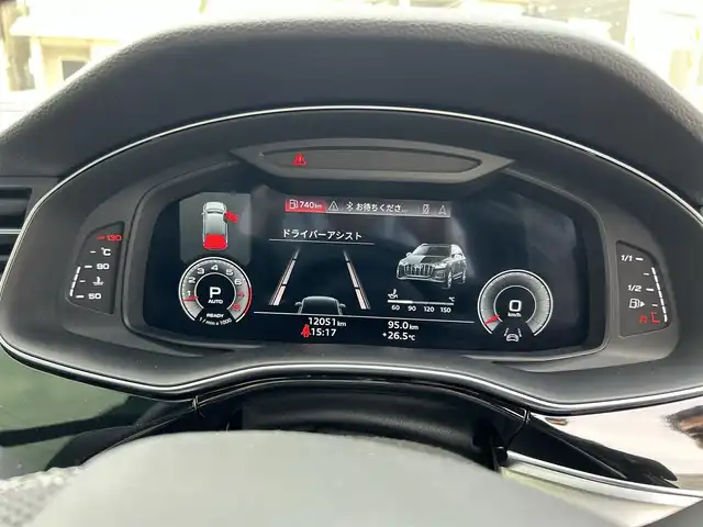 アウディ Ｑ７ 兵庫県 2020(令2)年 1.2万km ディープブラックパールエフェクト ワンオーナー/純正ナビ/・Bluetooth/・AM/FM/・Apple car play/前後ドラレコ/ビルトインETC/パワーバックドア/パワーシートD/N/全周囲カメラ/本革シート/シートヒーター/電動格納サードシート/イージークローザードア/パノラマルーフ/AW21インチオプション/運転支援/・衝突軽減ブレーキ/・レーンキープアシスト/・横滑り防止/・パーキングアシスト/・アダプティブクルーズコントロール/・ブラインドスポットモニター/・オートマチックハイビーム/備品/・取扱説明書/・保証書/・スマートキー2