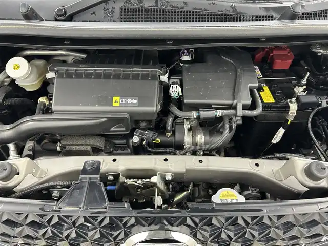 日産 デイズ ハイウェイスターX 千葉県 2022(令4)年 1.4万km フローズンバニラパール/アッシュブラウンM ワンオーナー/禁煙車/エマージェンシーブレーキ/・車線逸脱警報システム/純正ディスプレイオーディオ/・USB/Bluetooth/Apple CarPlay/Android Auto/・アラウンドビューモニター/革巻きステアリング/・ステアリングスイッチ/純正フロアマット/純正ドアバイザー/純正14インチAW/オートライト/・LEDヘッドライト/・LEDフォグランプ/・ヘッドライトレベライザー