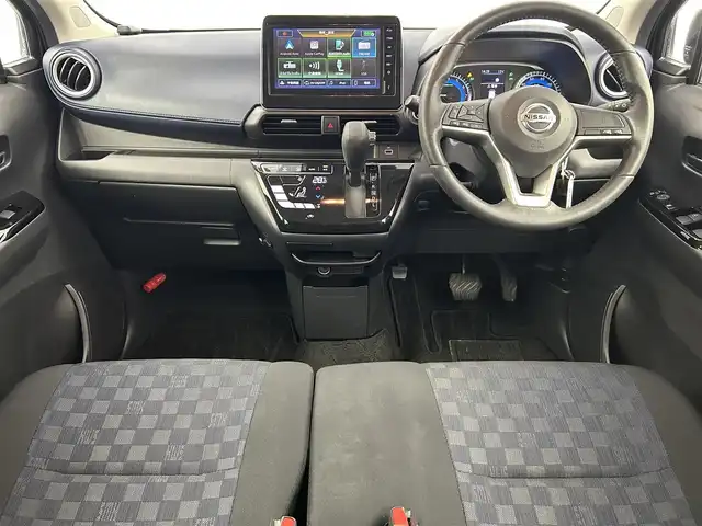 日産 デイズ ハイウェイスターX 千葉県 2022(令4)年 1.4万km フローズンバニラパール/アッシュブラウンM ワンオーナー/禁煙車/エマージェンシーブレーキ/・車線逸脱警報システム/純正ディスプレイオーディオ/・USB/Bluetooth/Apple CarPlay/Android Auto/・アラウンドビューモニター/革巻きステアリング/・ステアリングスイッチ/純正フロアマット/純正ドアバイザー/純正14インチAW/オートライト/・LEDヘッドライト/・LEDフォグランプ/・ヘッドライトレベライザー