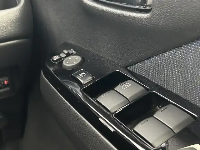 日産 デイズ ハイウェイスターX 千葉県 2022(令4)年 1.4万km フローズンバニラパール/アッシュブラウンM ワンオーナー/禁煙車/エマージェンシーブレーキ/・車線逸脱警報システム/純正ディスプレイオーディオ/・USB/Bluetooth/Apple CarPlay/Android Auto/・アラウンドビューモニター/革巻きステアリング/・ステアリングスイッチ/純正フロアマット/純正ドアバイザー/純正14インチAW/オートライト/・LEDヘッドライト/・LEDフォグランプ/・ヘッドライトレベライザー