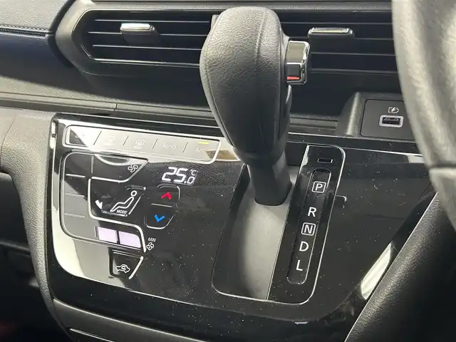 日産 デイズ ハイウェイスターX 千葉県 2022(令4)年 1.4万km フローズンバニラパール/アッシュブラウンM ワンオーナー/禁煙車/エマージェンシーブレーキ/・車線逸脱警報システム/純正ディスプレイオーディオ/・USB/Bluetooth/Apple CarPlay/Android Auto/・アラウンドビューモニター/革巻きステアリング/・ステアリングスイッチ/純正フロアマット/純正ドアバイザー/純正14インチAW/オートライト/・LEDヘッドライト/・LEDフォグランプ/・ヘッドライトレベライザー