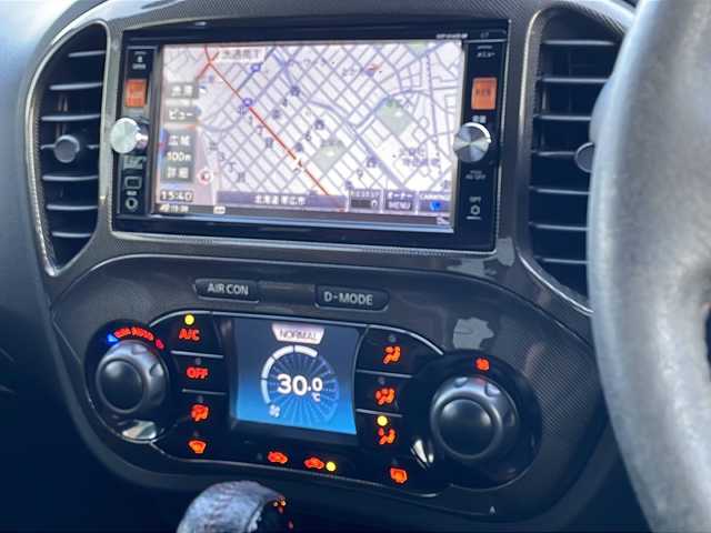 日産 ジューク ニスモ RS 道東・釧路十勝 2015(平27)年 10万km ホワイト 純正ナビ(AM/FM/CD/DVD/BT/SD/フルセグ)/ETC/全方位バックカメラ/社外マフラー(カキモト)/パドルシフト/4WDセレクタースイッチ/ハーフレザー/ドラレコ前後/オートライト/横滑り防止/電格ミラー/プッシュスタート