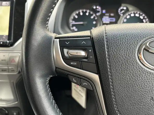 トヨタ ランドクルーザー プラド TX Lパッケージ 滋賀県 2019(令1)年 4.2万km ホワイトパールクリスタルシャイン ワンオーナー/社外ナビ　【ALPINE】/　【AM・FM/CD・DVD/Bluetooth/SD/HDMI】/サンルーフ/クルーズコントロール/プリクラッシュセーフティー/横滑り防止システム/盗難防止システム/パーキングアシスト/コーナーセンサー/運転席・助手席シートヒーター/レザーシート/パワーシート/Autoライト/Autoハイビーム/ドライブレコーダー/ETC