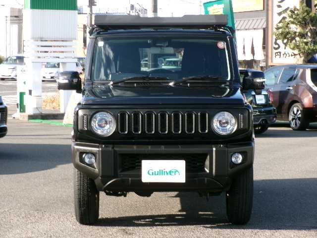スズキ ジムニー XC 岡山県 2022(令4)年 4.5万km ブルーイッシュブラックパール3 【 SUZUKI Safety Support 】/・デュアルセンサーブレーキサポート/・誤発進抑制機能/・車線逸脱警報/・ふらつき警報/・先行車発進お知らせ機能/・標識認識機能/社外フロントグリル/リアラダー/ルーフキャリア/ディスプレイオーディオ/バックカメラ/Bluetooth/DVD再生可能/前席シートヒーター/クルーズコントロール/LEDヘッドライト/オートライト/ビルトインETC/社外フロアマット/純正16AW/スマートキー2個/取説・保証書