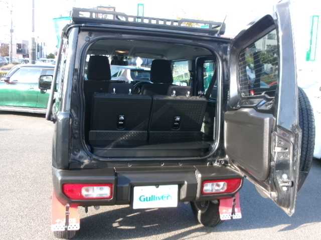 スズキ ジムニー XC 岡山県 2022(令4)年 4.5万km ブルーイッシュブラックパール3 【 SUZUKI Safety Support 】/・デュアルセンサーブレーキサポート/・誤発進抑制機能/・車線逸脱警報/・ふらつき警報/・先行車発進お知らせ機能/・標識認識機能/社外フロントグリル/リアラダー/ルーフキャリア/ディスプレイオーディオ/バックカメラ/Bluetooth/DVD再生可能/前席シートヒーター/クルーズコントロール/LEDヘッドライト/オートライト/ビルトインETC/社外フロアマット/純正16AW/スマートキー2個/取説・保証書
