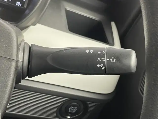 スズキ スペーシア HYBRID G 埼玉県 2023(令5)年 0.2万km ライトブロンズパールメタリック 社外ＳＤナビ　/フルセグ/ＣＤ/ＤＶＤ/Ｂｌｕｅｔｏｏｔｈ/ＵＳＢ　/バックカメラ　/両側パワースライドドア　/前後ドライブレコーダー　/衝突軽減ブレーキ　/コーナーセンサー　/レーンキープ　/アイドリングストップ
