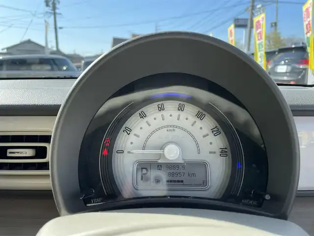 スズキ ラパン S 秋田県 2016(平28)年 8.9万km パールホワイト ワンセグテレビ/AM/FM/Bluetooth/AUX/iPod/USB/4WD/シートヒーター/純正フロアマット/オートライト/ヒーターミラー/プッシュスタート/ETC/全方位カメラ/アイドリングストップ/スペアキー/パワーウィンドウ