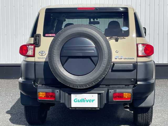 トヨタ ＦＪクルーザー ファイナルエディション 千葉県 2018(平30)年 5.6万km ベージュ 純正SDナビ/(フルセグTV/AM/FM/CD/DVD/TV/BT/)/ドライブレコーダー/バックカメラ/クルーズコントロール/横滑り防止装置/ETC/フォグランプ/電動格納ミラー/純正20インチAW/シートリフター/フロアマット/コーナーセンサー/MTモード付きAM/禁煙車