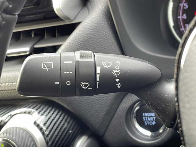 トヨタ ＲＡＶ４ G Zパッケージ 山口県 2020(令2)年 3万km ホワイトパールクリスタルシャイン 9インチ純正SDナビ【NSZT-Y68T】/Bluetoothオーディオ/フルセグテレビ/DVD再生機能/バックカメラ/Toyota　Safety　Sense/インテリジェントクリアランスソナー/リヤクロストラフィックオートブレーキ/先行車発進告知装置/電動パーキングブレーキ/ダウンヒルアシストコントロール/SNOWモード/マルチテレインセレクト/３灯式LEDヘッドランプ/デジタルインナーミラー/スマートキー/プッシュスタート/左右独立温度コントロールフルオートエアコン/19インチ純正アルミホイール/ハンドルヒーター/ドアバイザー/ドライブレコーダー/ETC