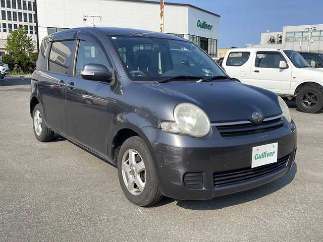 トヨタ シエンタ X LTD 青森県 2009(平21)年 8.2万km グレーメタリック ・４ＷＤ/・社外ＳＤナビ/　AM/AM/CD/DVD/BT/・フルセグＴＶ/・バックカメラ/・社外ＥＴＣ/・左側パワースライドドア/・ドアミラーウィンカー/・電動格納ミラー/・ドアバイザー/・純正フロアマット/・ＡＢＳ/・スペアキー/・１４インチ夏タイヤ社外ＡＷ装着/・保証書/・取扱説明書