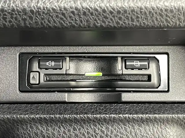 トヨタ ヴォクシー ZS 煌Ⅲ 福島県 2021(令3)年 4.6万km ブラック トヨタセーフティセンス/・レーンキープアシスト/・横滑り防止装置/・前後コーナーセンサー/TRDエアロ/アルパイン製フリップダウンモニター/アルパイン製8インチメモリーナビ/・フルセグ/TV/CD/DVD/BT/HDMI/AM/FM/バックモニター/両側パワースライドドア/クルーズコントロール/LEDオートライト/・フォグランプ/純正アルミホイール付きサマータイヤ/ビルドインETC/前後ドラレコ/電動格納ミラー/・ウィンカーミラー/プッシュスタート/・スマートキー