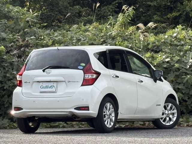 日産 ノート e－パワー X 大分県 2019(令1)年 3.1万km ブリリアントホワイトパール エマージェンシーブレーキサポート/アダプティブクルーズコントロール/レーンキープアシスト/純正メモリーナビ/アラウンドビューモニター/フルセグ/Bluetooth/DVD/スマートキー/エンジンプッシュスタート/純正LEDヘッドライト/オートライトコントロール/ETC/ドライブレコーダー/純正15インチアルミホイール
