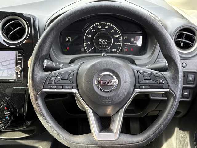 日産 ノート e－パワー X 大分県 2019(令1)年 3.1万km ブリリアントホワイトパール エマージェンシーブレーキサポート/アダプティブクルーズコントロール/レーンキープアシスト/純正メモリーナビ/アラウンドビューモニター/フルセグ/Bluetooth/DVD/スマートキー/エンジンプッシュスタート/純正LEDヘッドライト/オートライトコントロール/ETC/ドライブレコーダー/純正15インチアルミホイール