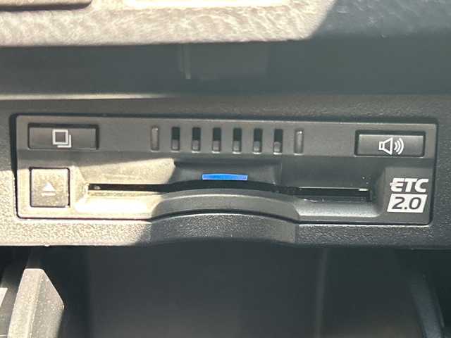 トヨタ アルファード S Cパッケージ 千葉県 2023(令5)年 1.3万km ホワイトパールクリスタルシャイン サンルーフ　皮　ナビ　バックカメラ　フリップダウンモニター　フルセグ　２．０ＥＴＣ　ドラレコ　両側電動スライドドア　電動リアドア　ステアヒーター　温冷シート 電動シート デジタルミラー クルコン