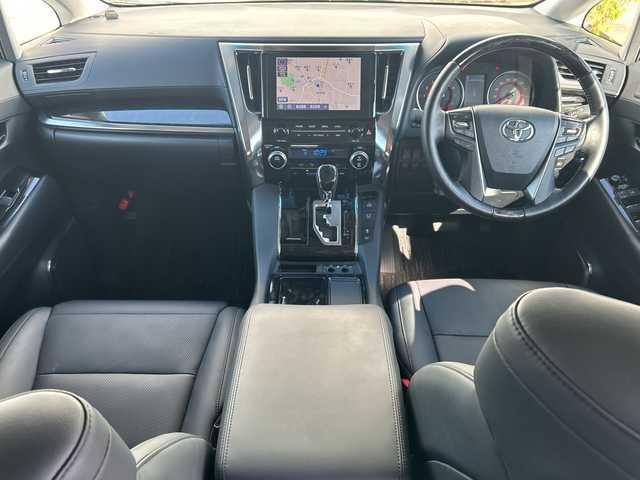 トヨタ アルファード S Cパッケージ 千葉県 2023(令5)年 1.3万km ホワイトパールクリスタルシャイン サンルーフ　皮　ナビ　バックカメラ　フリップダウンモニター　フルセグ　２．０ＥＴＣ　ドラレコ　両側電動スライドドア　電動リアドア　ステアヒーター　温冷シート 電動シート デジタルミラー クルコン