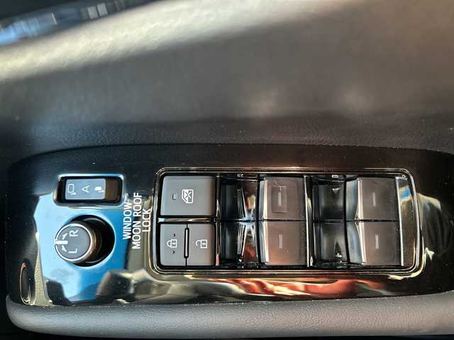 トヨタ アルファード S Cパッケージ 千葉県 2023(令5)年 1.3万km ホワイトパールクリスタルシャイン サンルーフ　皮　ナビ　バックカメラ　フリップダウンモニター　フルセグ　２．０ＥＴＣ　ドラレコ　両側電動スライドドア　電動リアドア　ステアヒーター　温冷シート 電動シート デジタルミラー クルコン