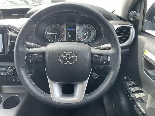 トヨタ ハイラックス Z 富山県 2021(令3)年 3万km アティチュードブラックマイカ ４ＷＤ／/社外ＳＤナビ／/フルセグＴＶ／/ＤＶＤ再生／/Ｂｌｕｅｔｏｏｔｈ／/バックカメラ／/レーダークルーズコントロール／/レーンキープアシスト／/コーナーセンサー／/USB入力//LEDオートライト//スマートキー