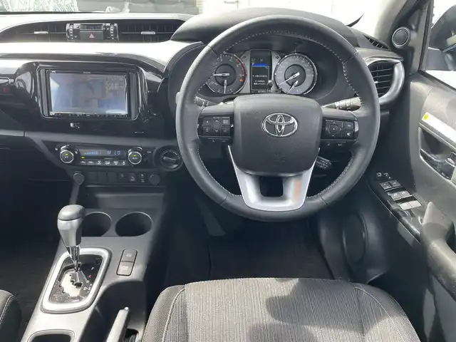 トヨタ ハイラックス Z 富山県 2021(令3)年 3万km アティチュードブラックマイカ ４ＷＤ／/社外ＳＤナビ／/フルセグＴＶ／/ＤＶＤ再生／/Ｂｌｕｅｔｏｏｔｈ／/バックカメラ／/レーダークルーズコントロール／/レーンキープアシスト／/コーナーセンサー／/USB入力//LEDオートライト//スマートキー